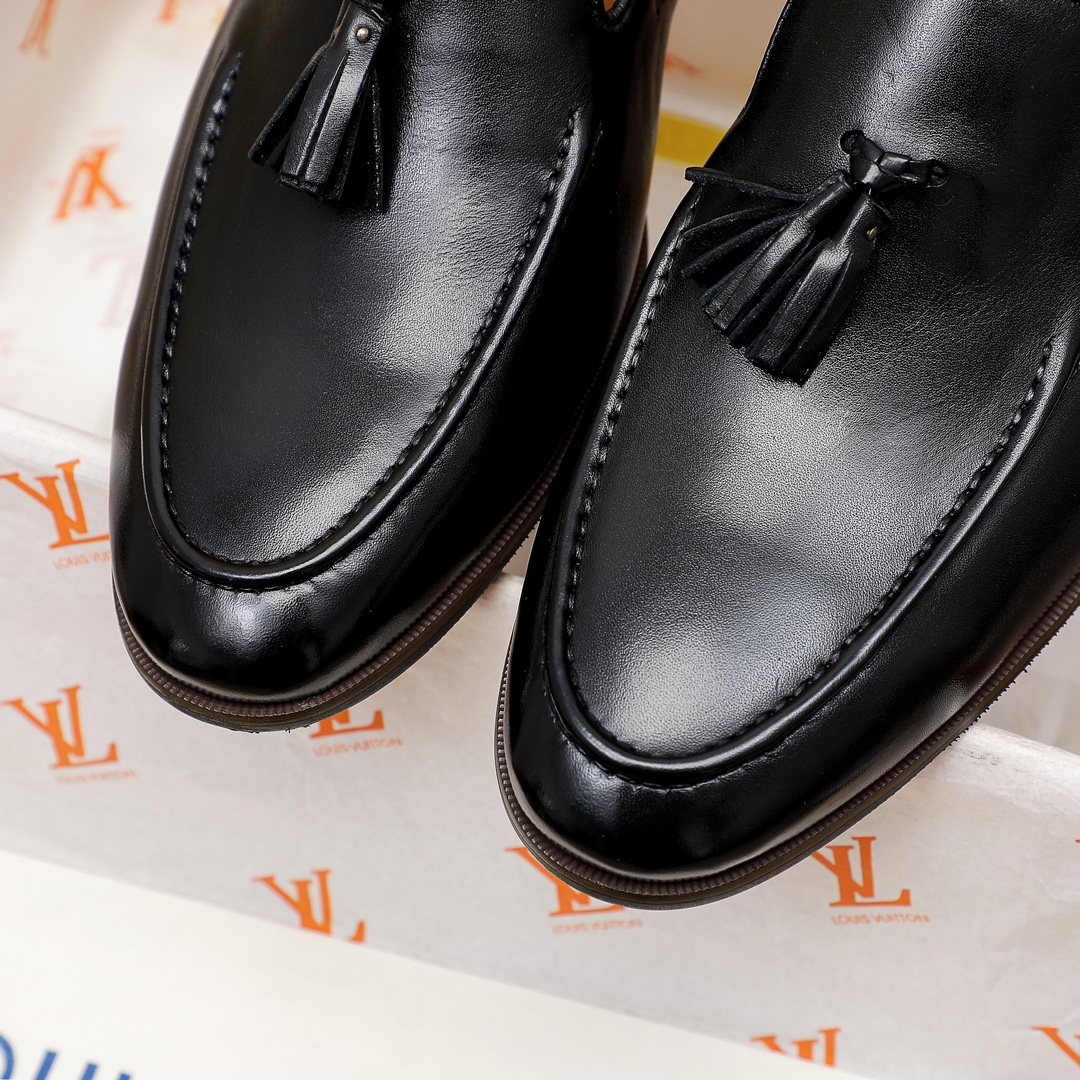 Louis Vuitton Men's Tassel Loafers — detail