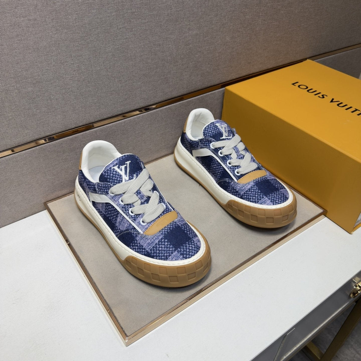 Louis Vuitton Patterned Low-Top Sneakers — front