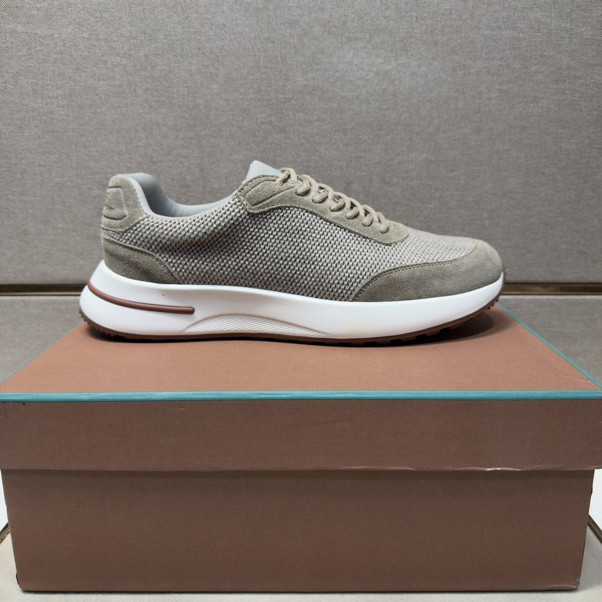 Men's Textured Mesh Casual Sneakers — front